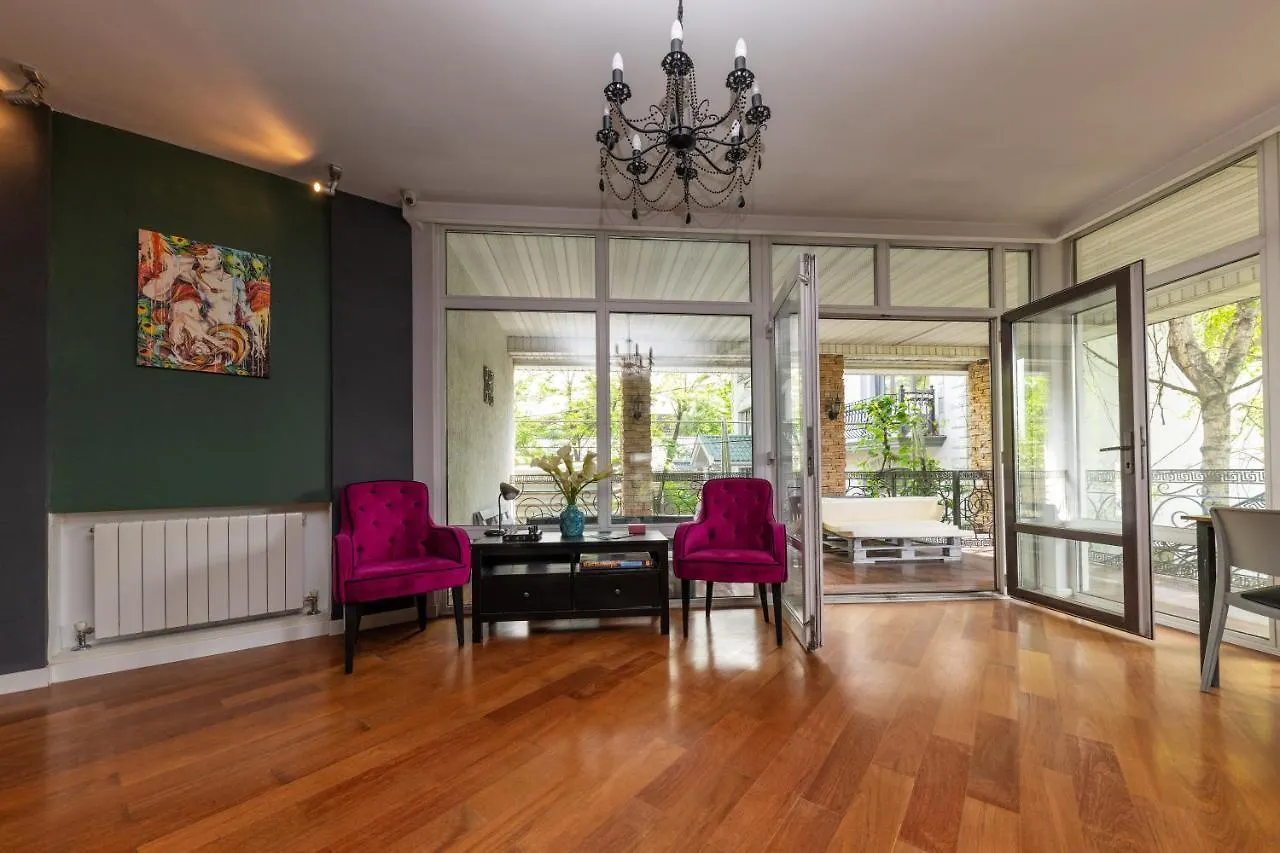Wanderlust Boutique Hostel Almatı